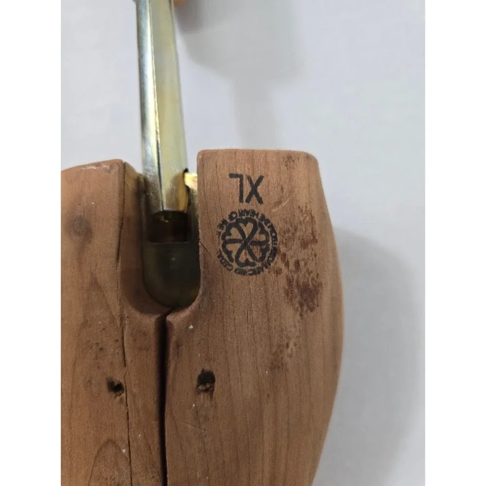 Golf Day Shoe Trees Mens XL Brown Good Aromatic Cedar Wood